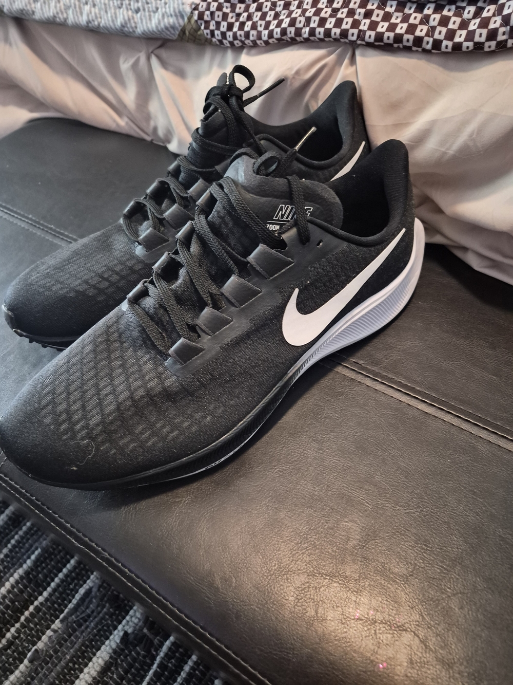 Nike Air Zoom Pegasus 37 Men's Running Sneakers size 11 1/2